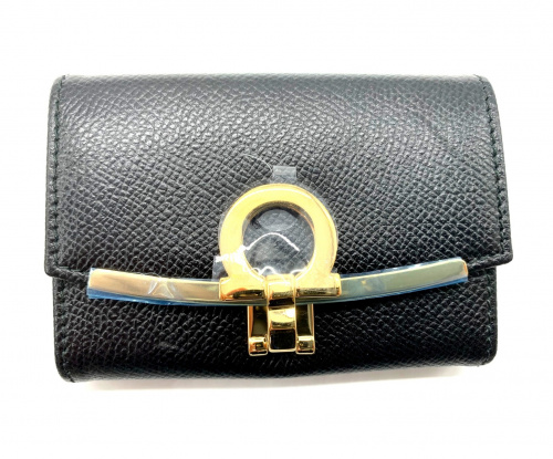 Salvatore Ferragamo（サルヴァトーレ フェラガモ）Salvatore Ferragamo (サルヴァトーレフェラガモ) 6連キーケース ブラック 未使用品 ガンチーニ 22D197の古着・服飾アイテム