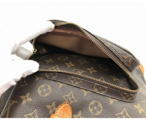 LOUIS VUITTON（ルイ ヴィトン）LOUIS VUITTON (ルイヴィトン) リュック モノグラム M51135 MI0945の古着・服飾アイテム