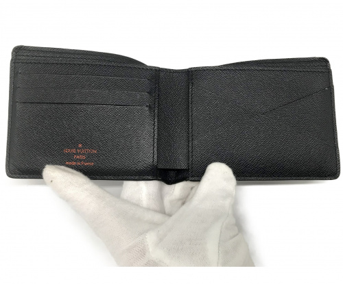 LOUIS VUITTON（ルイ ヴィトン）LOUIS VUITTON (ルイ ヴィトン) 2つ折り財布 ネイビー ミュルティプル アップサイドダウン M62891 RA1138の古着・服飾アイテム