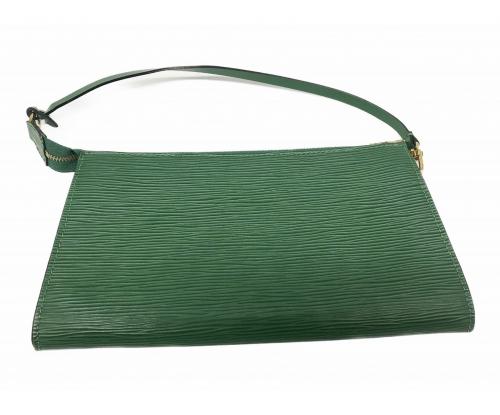 LOUIS VUITTON（ルイ ヴィトン）LOUIS VUITTON (ルイ ヴィトン) ハンドポーチ グリーン エピ M52944 AR1019の古着・服飾アイテム