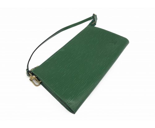 LOUIS VUITTON（ルイ ヴィトン）LOUIS VUITTON (ルイ ヴィトン) ハンドポーチ グリーン エピ M52944 AR1019の古着・服飾アイテム