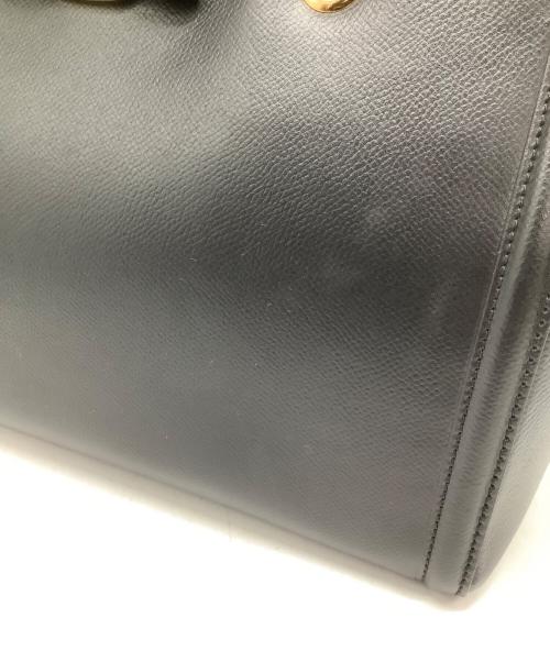 Salvatore Ferragamo（サルヴァトーレ フェラガモ）Salvatore Ferragamo (サルヴァトーレ フェラガモ) レザーセミショルダーバッグ ブラックの古着・服飾アイテム