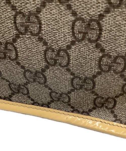 GUCCI（グッチ）GUCCI (グッチ) GGプラス メッセンジャーバッグ ベージュの古着・服飾アイテム