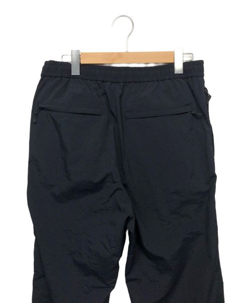 The Ennoy Professional（ザ エンノイ プロフェッショナル）THE ENNOY PROFESSIONAL (ザ エンノイ プロフェッショナル) スタイリスト私物 (スタイリストシブツ) シャカシャカナイロンパンツ ブラック サイズ:Lの古着・服飾アイテム