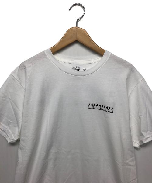 BEAMS（ビームス）BEAMS (ビームス) TOM SACHS (トムサックス) FRUIT OF THE LOOM (フルーツオブザルーム) 半袖Tシャツ ホワイト サイズ:Mの古着・服飾アイテム