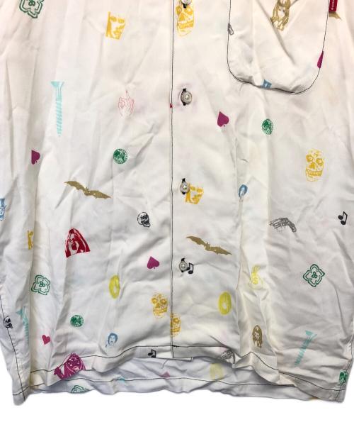 SUPREME（シュプリーム）Supreme (シュプリーム) 半袖シャツ アイボリー サイズ:Mの古着・服飾アイテム