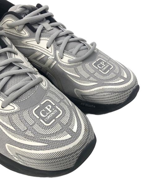 asics（アシックス）asics (アシックス) C.P COMPANY (シーピーカンパニー) スニーカー ライトグレー サイズ:29cmの古着・服飾アイテム