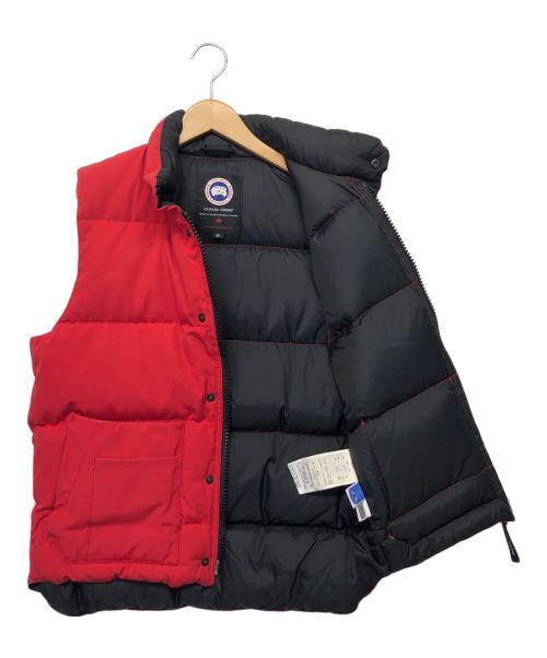 CANADA GOOSE（カナダグース）CANADA GOOSE (カナダグース) ダウンベスト レッド サイズ:Sの古着・服飾アイテム