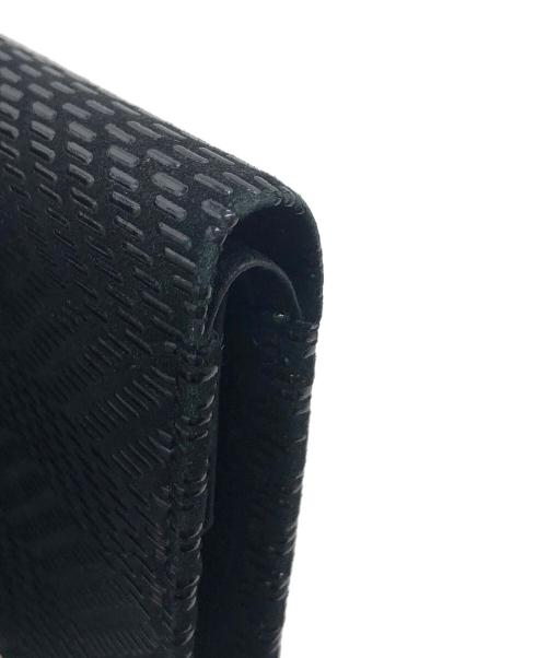 印傳屋（インデンヤ）印傳屋 (インデンヤ) 甲州印伝　2つ折り財布 ブラックの古着・服飾アイテム