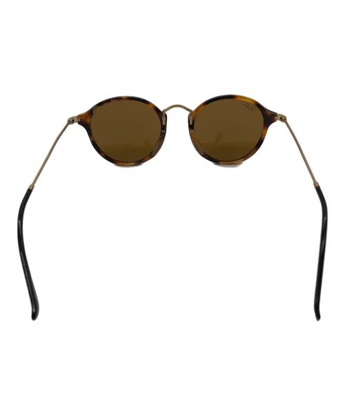 RAY-BAN（レイバン）RAY-BAN (レイバン) RB 2447-F ROUND FLECKの古着・服飾アイテム