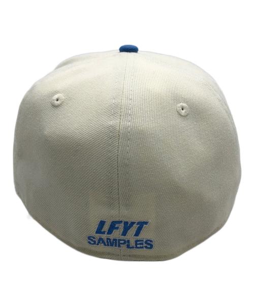 New Era（ニューエラ）New Era (ニューエラ) LFYT (エルエフワイティー) キャップ ホワイト×スカイブルーの古着・服飾アイテム