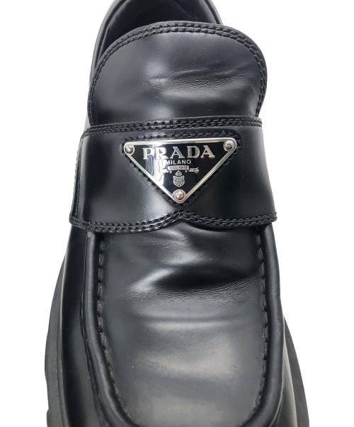 PRADA（プラダ）PRADA (プラダ) ブラッシュドレザーモノリスローファー ブラック サイズ:36 1/2の古着・服飾アイテム