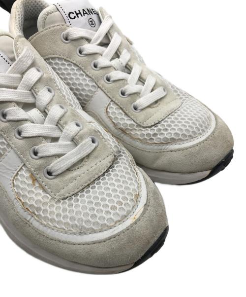 CHANEL（シャネル）CHANEL (シャネル) ローカットスニーカー ベージュ サイズ:36の古着・服飾アイテム