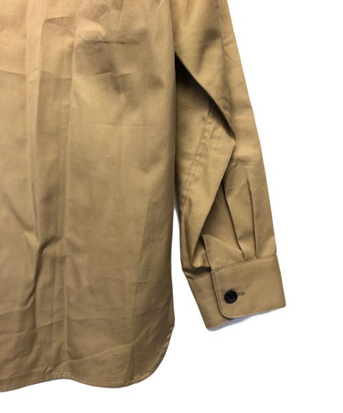 KOZABURO（コウザブロウ）KOZABURO (コウザブロウ) シャツ ベージュ サイズ:Mの古着・服飾アイテム