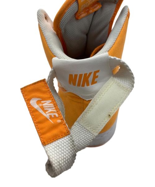 NIKE（ナイキ）NIKE (ナイキ) スニーカー オレンジ サイズ:28.5の古着・服飾アイテム