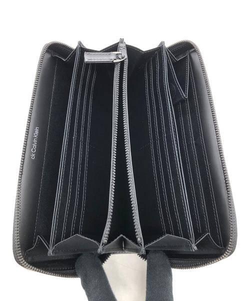 Calvin Klein（カルバンクライン）Calvin Klein (カルバンクライン) 長財布 ホワイトの古着・服飾アイテム