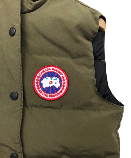 CANADA GOOSE（カナダグース）CANADA GOOSE (カナダグース) ダウンベスト オリーブ サイズ:XSの古着・服飾アイテム