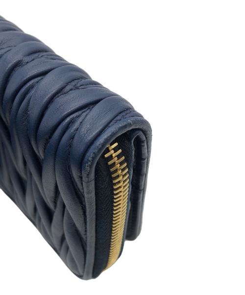 MIU MIU（ミュウミュウ）MIU MIU (ミュウミュウ) 5ML522 ネイビーの古着・服飾アイテム