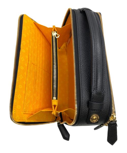 CASTELBAJAC（カステルバジャック）CASTELBAJAC (カステルバジャック) セカンドバッグ　クラッチバッグ ブラックの古着・服飾アイテム