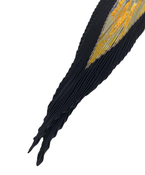 HERMES（エルメス）HERMES (エルメス) プリーツスカーフ ブラック×ホワイトの古着・服飾アイテム