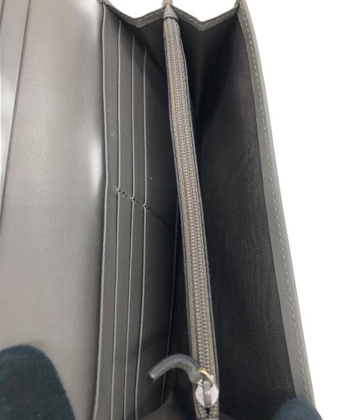 GUCCI（グッチ）GUCCI (グッチ) マイクログッチシマ グレーの古着・服飾アイテム