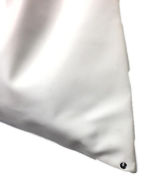MM6 Maison Margiela（エムエムシックスメゾンマルジェラ）MM6 Maison Margiela (エムエムシックスメゾンマルジェラ) エコレザージャパニーズトートバッグ ホワイトの古着・服飾アイテム