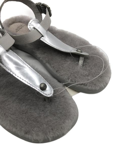 UGG（アグ）UGG (アグ) トングサンダル ライトグレー サイズ:22cmの古着・服飾アイテム