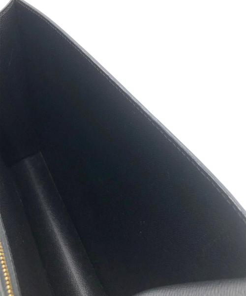 LOUIS VUITTON（ルイ ヴィトン）LOUIS VUITTON (ルイ ヴィトン) エピ　セカンドバッグ ブラックの古着・服飾アイテム