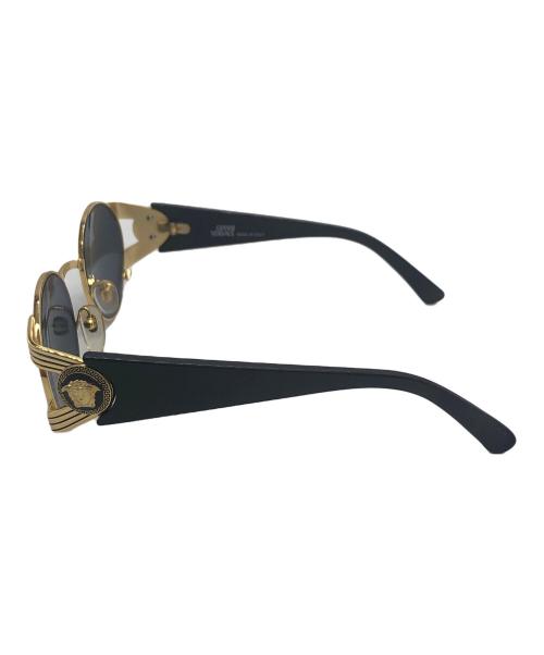 GIANNI VERSACE（ジャンニ・ヴェルサーチ）GIANNI VERSACE (ジャンニ・ヴェルサーチ) サングラス ゴールド×ブラックの古着・服飾アイテム