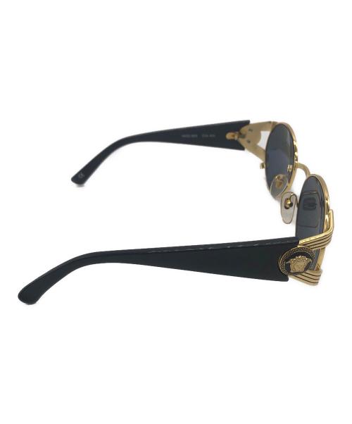 GIANNI VERSACE（ジャンニ・ヴェルサーチ）GIANNI VERSACE (ジャンニ・ヴェルサーチ) サングラス ゴールド×ブラックの古着・服飾アイテム