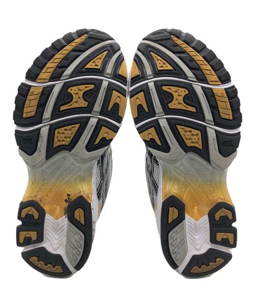 asics（アシックス）asics (アシックス) GEL-KAYANO 14 ホワイト×ゴールド サイズ:27cmの古着・服飾アイテム