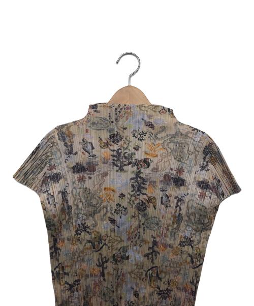 PLEATS PLEASE（プリーツプリーズ）PLEATS PLEASE (プリーツプリーズ) PP91-JK824 ベージュ サイズ:３の古着・服飾アイテム