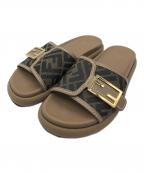 FENDIフェンディ）の古着「FEEL スライドサンダル」｜ベージュ