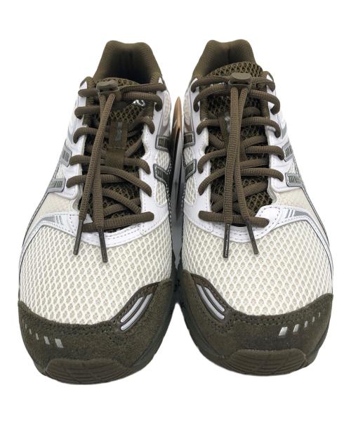 asics（アシックス）asics (アシックス) Temptation (テンプテーション) ローカットスニーカー ホワイト×オリーブ サイズ:28cm 未使用品の古着・服飾アイテム