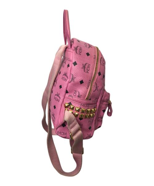 MCM（エムシーエム）MCM (エムシーエム) スタッズリュック ピンクの古着・服飾アイテム