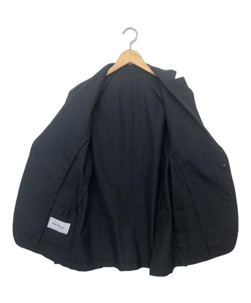 Salvatore Ferragamo（サルヴァトーレ フェラガモ）Salvatore Ferragamo (サルヴァトーレ フェラガモ) 50123　シアサッカージャケット ブラック サイズ:48の古着・服飾アイテム