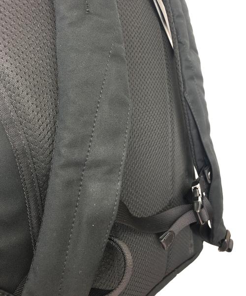 UNTRACK CITY（UNTRACK CITY）UNTRACK CITY (UNTRACK CITY) UNTRACK CITY ブラックの古着・服飾アイテム