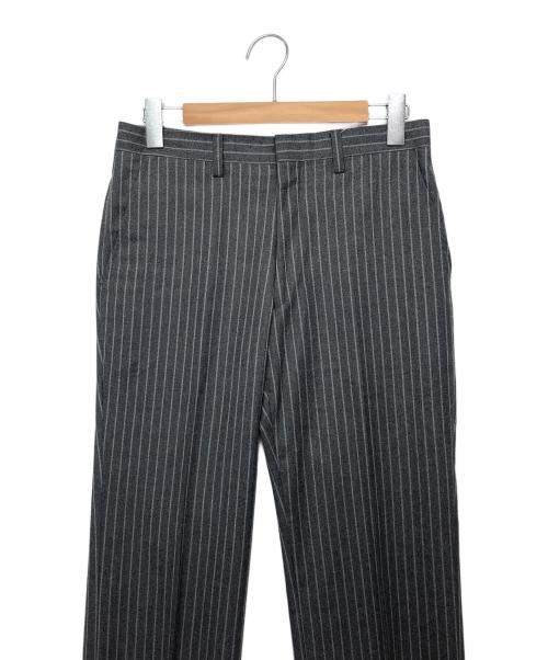 EPOCA UOMO（エポカ ウォモ）EPOCA UOMO (エポカ ウォモ) M1H23-403-08　2Bスーツ グレー サイズ:44の古着・服飾アイテム