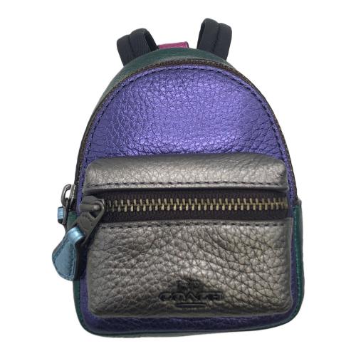 COACH（コーチ）COACH (コーチ) リュック型チャーム グリーン×シルバー F39972 グリーン×シルバーの古着・服飾アイテム