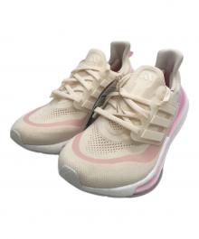 adidas（アディダス）の古着「ウルトラブースト スニーカー」｜ピンクベージュ