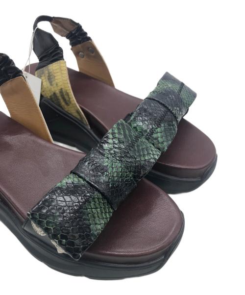 TOGA PULLA（トーガ プルラ）TOGA PULLA (トーガ プルラ) 厚底サンダル ブラウン×ブラック サイズ:38の古着・服飾アイテム