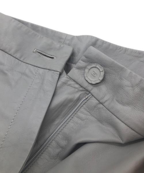 CHANEL（シャネル）CHANEL (シャネル) P49105C00243　ショートパンツ グレー サイズ:34の古着・服飾アイテム