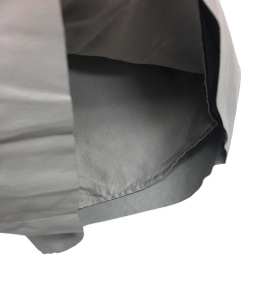 CHANEL（シャネル）CHANEL (シャネル) P49105C00243　ショートパンツ グレー サイズ:34の古着・服飾アイテム