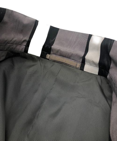 COMME des GARCONS HOMME PLUS（コムデギャルソンオムプリュス）COMME des GARCONS HOMME PLUS (コムデギャルソンオムプリュス) テーラードジャケット グレー サイズ:Mの古着・服飾アイテム