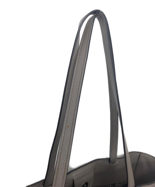 MIU MIU（ミュウミュウ）MIU MIU (ミュウミュウ) トートバッグ　の古着・服飾アイテム