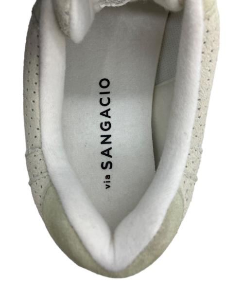 via SANGACIO（ヴィア・サンガチオ）via SANGACIO (ヴィア・サンガチオ) にゅ～ずスニーカー ベージュ サイズ:27の古着・服飾アイテム