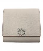 LOEWEロエベ）の古着「アナグラム コンパクト フラップウォレット」｜ベージュ