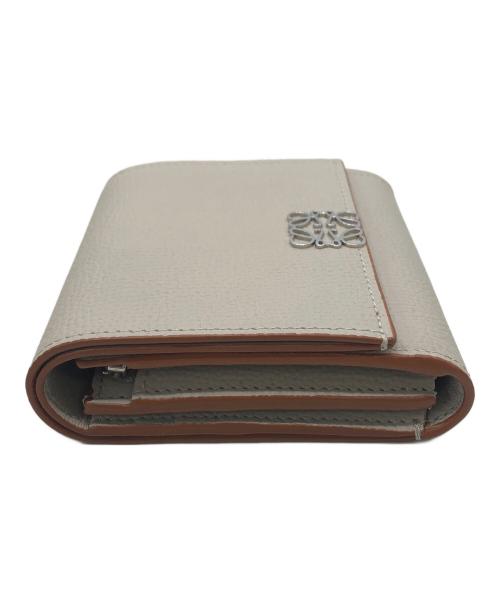 LOEWE（ロエベ）LOEWE (ロエベ) アナグラム コンパクト フラップウォレット ベージュの古着・服飾アイテム