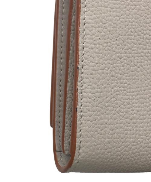 LOEWE（ロエベ）LOEWE (ロエベ) アナグラム コンパクト フラップウォレット ベージュの古着・服飾アイテム