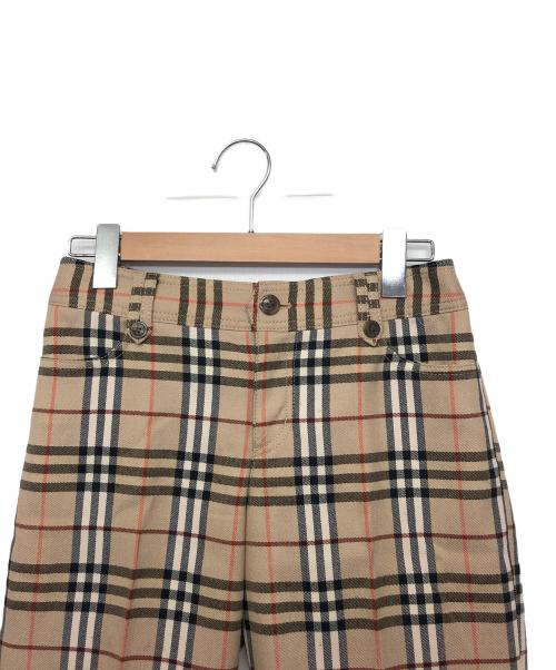 BURBERRY BLUE LABEL（バーバリーロンドンブルーレーベル）BURBERRY BLUE LABEL (バーバリーロンドンブルーレーベル) ハーフパンツ ベージュ サイズ:36の古着・服飾アイテム